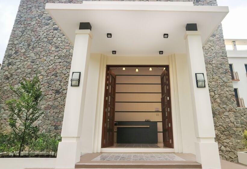 هتل Residencia Du Basco