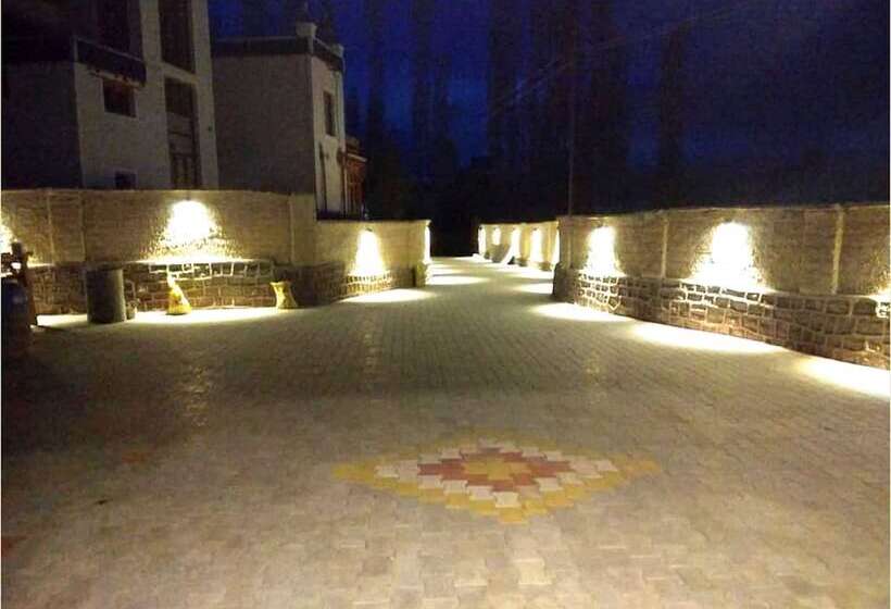 فندق Tih Welkin High