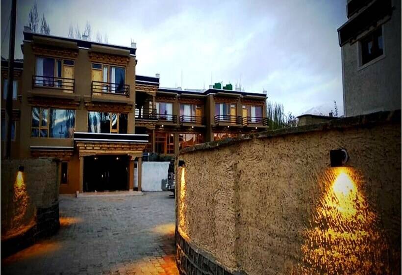 فندق Tih Welkin High