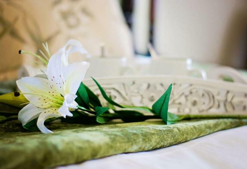 Umthunzi Hotel And Conference