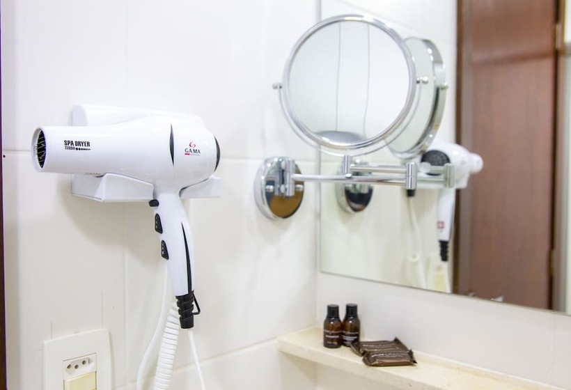 House Inn Hotel Anashopping