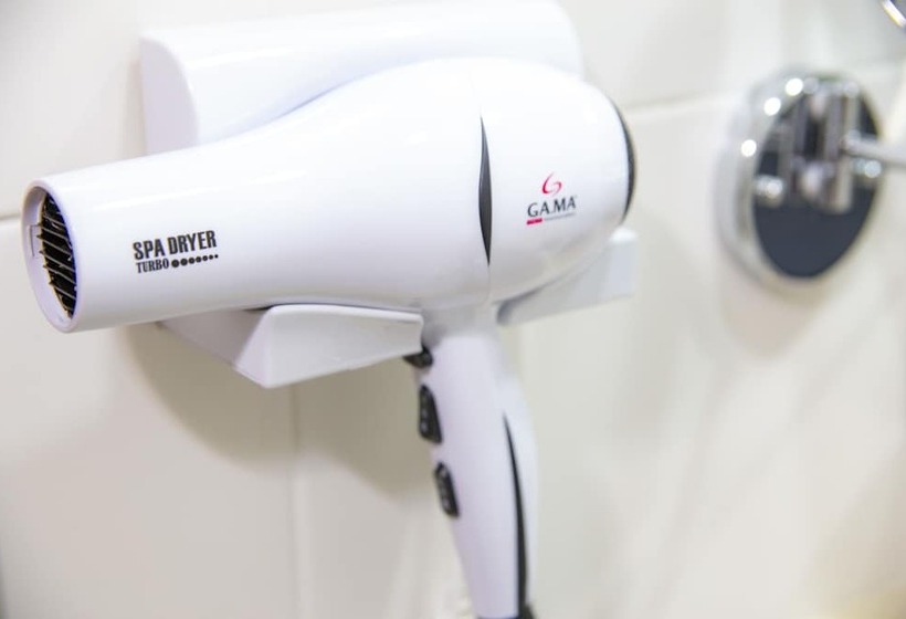 House Inn Hotel Anashopping