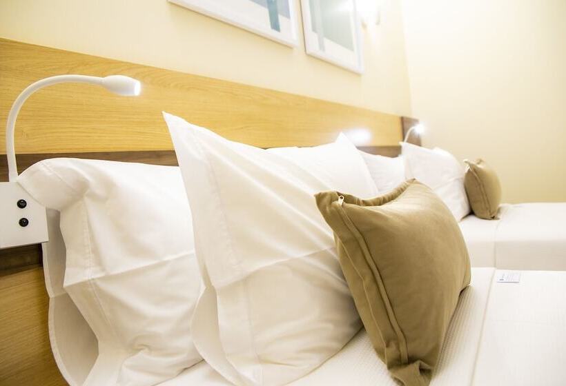 House Inn Hotel Anashopping