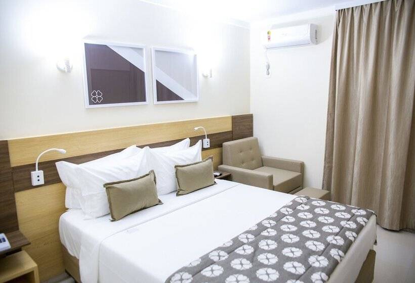 House Inn Hotel Anashopping