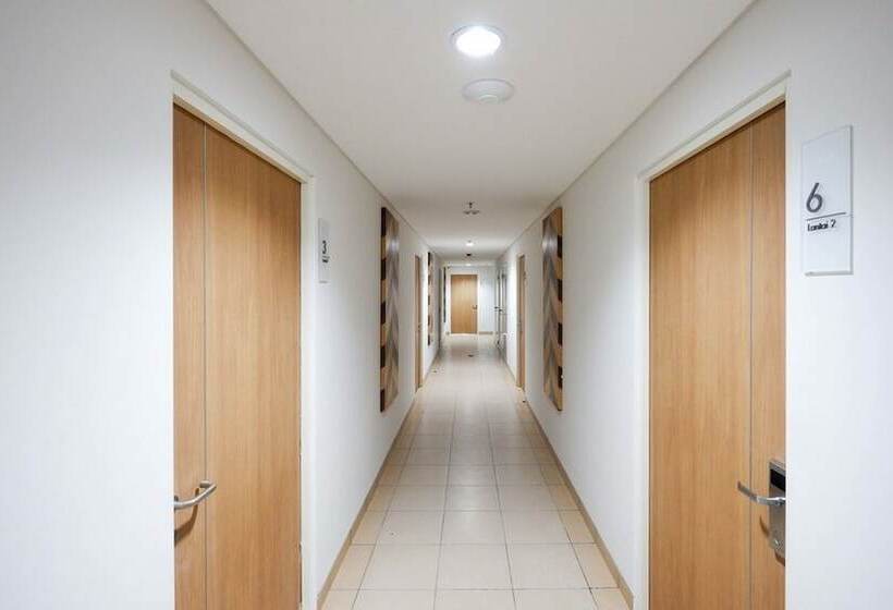 펜션 Reddoorz Apartment Near Exit Toll Colomadu