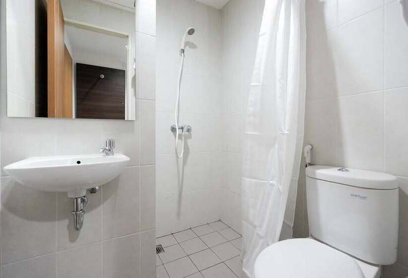 펜션 Reddoorz Apartment Near Exit Toll Colomadu