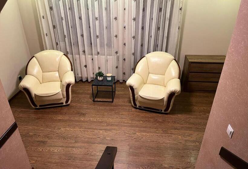 Pensiunea Miorița Putna