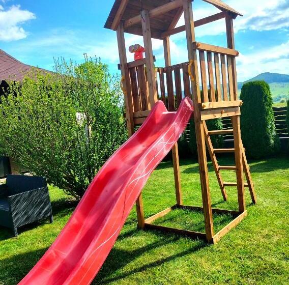 Pensiunea Miorița Putna