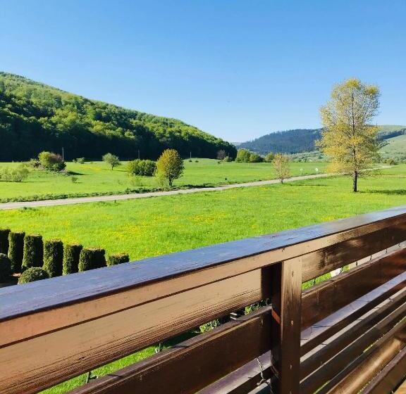 Pensiunea Miorița Putna