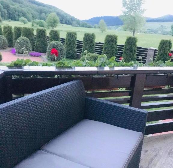 Pensiunea Miorița Putna