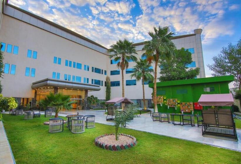 The District Hotel Najran