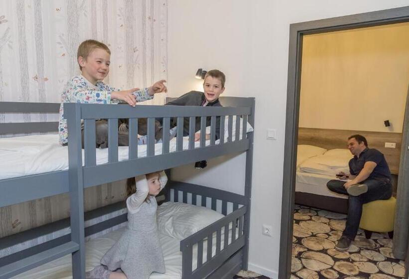 צימר Erdővarázs Panzió