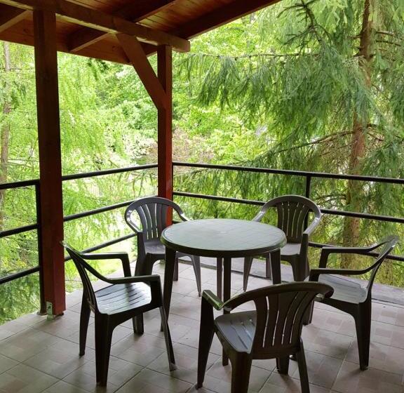 צימר Erdővarázs Panzió