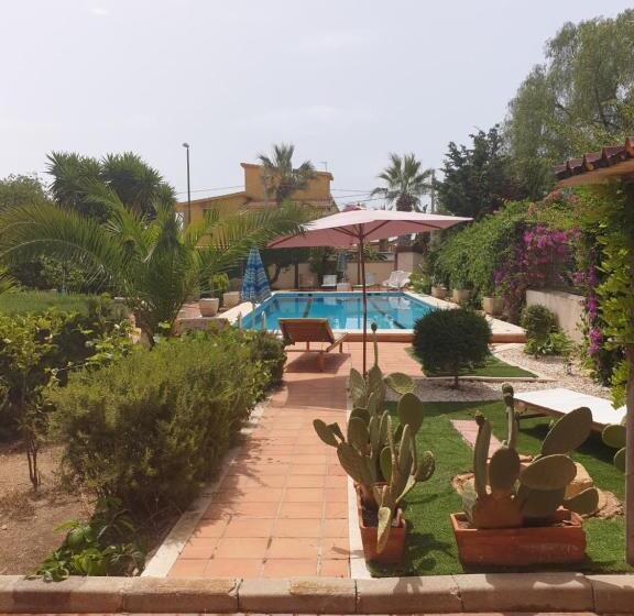 Casa Nostra Villa Cellini