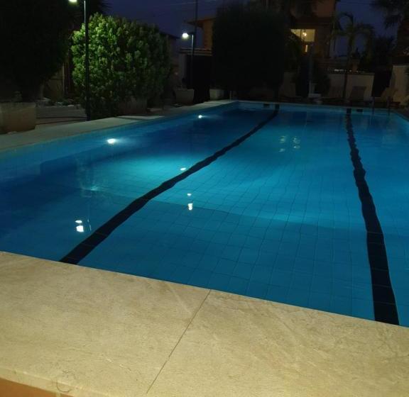 Casa Nostra Villa Cellini