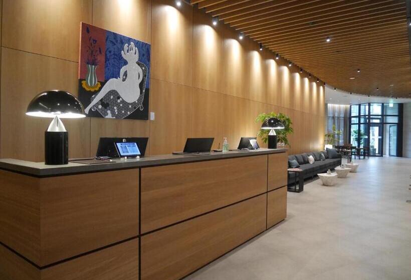 هتل Avani Central Busan