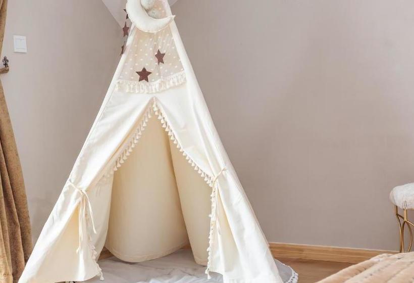 Floral Hotel · Jing Hai Man Ju Qingdao