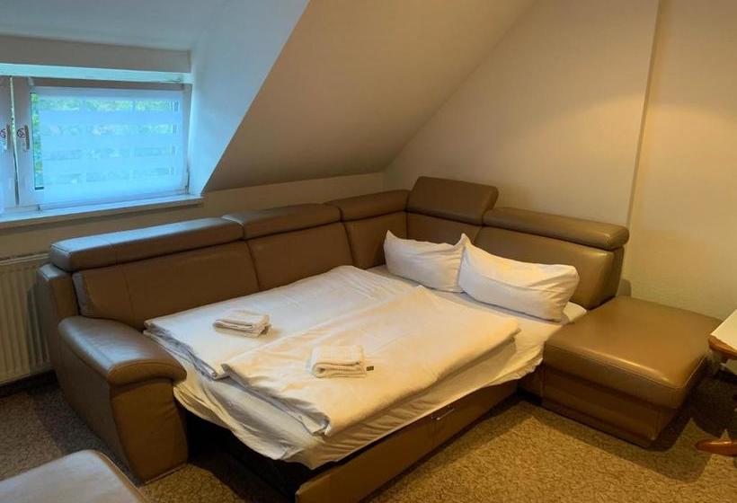 בית מלון כפרי & Restaurant Schenk Von Landsberg