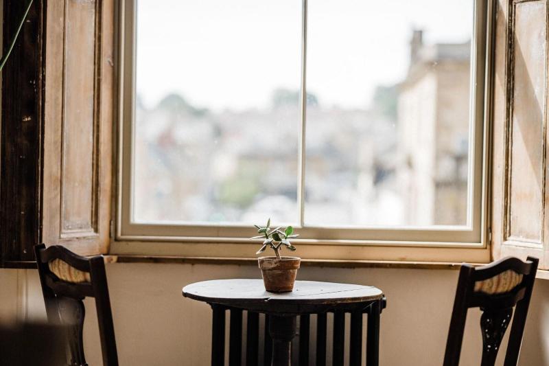 酒店 The Crooked Swan