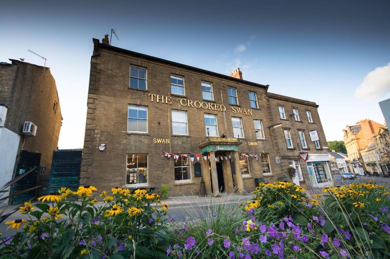 酒店 The Crooked Swan