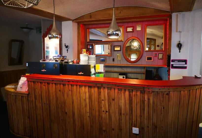 فندق Weisses Rössli