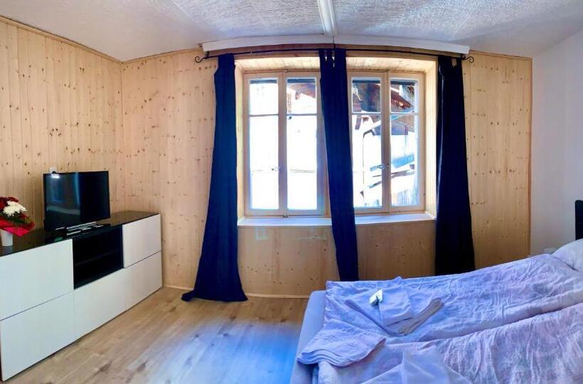 فندق Weisses Rössli