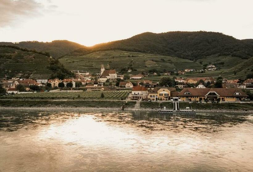 بنسيون Donauschlössel