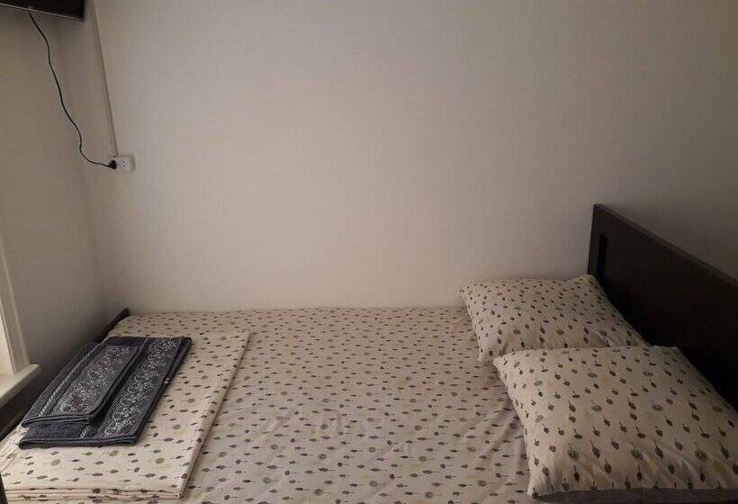 פנסיון Minorai Xurd