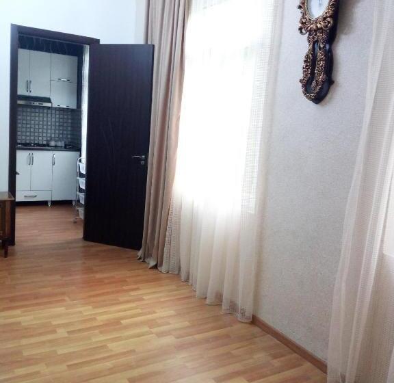 پانسیون Small Guest House