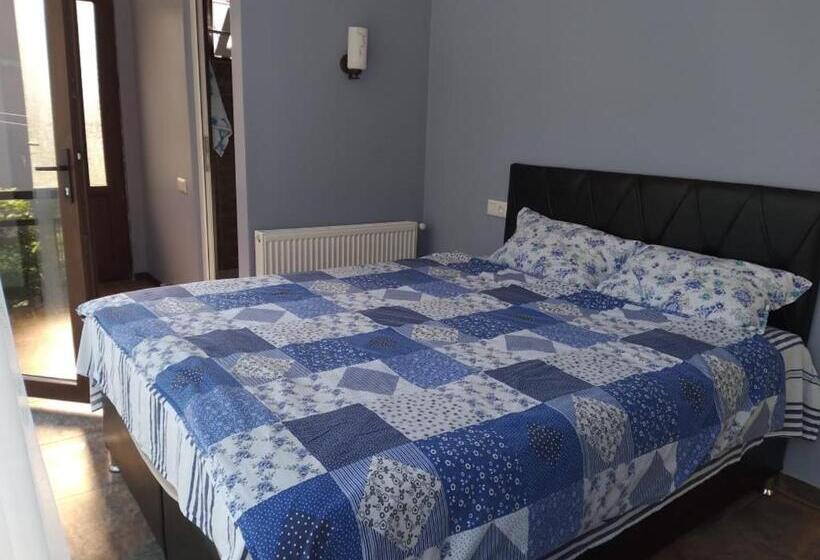 پانسیون Small Guest House