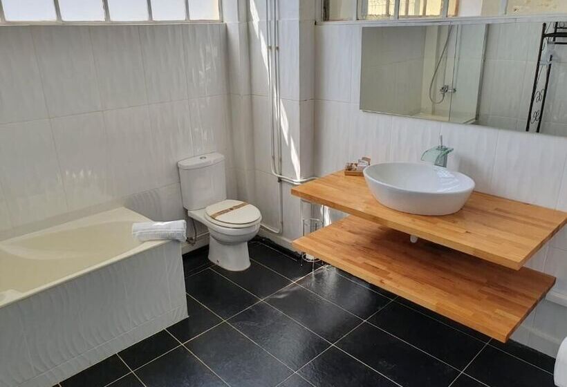 بنسيون Urban Suites