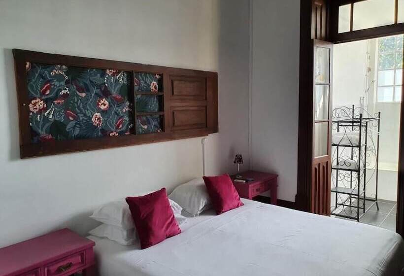 بنسيون Urban Suites