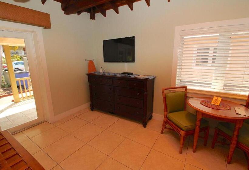 Coconut Mallory Resort And Marina