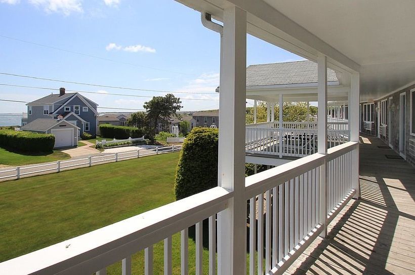 Colonial Acres Resort