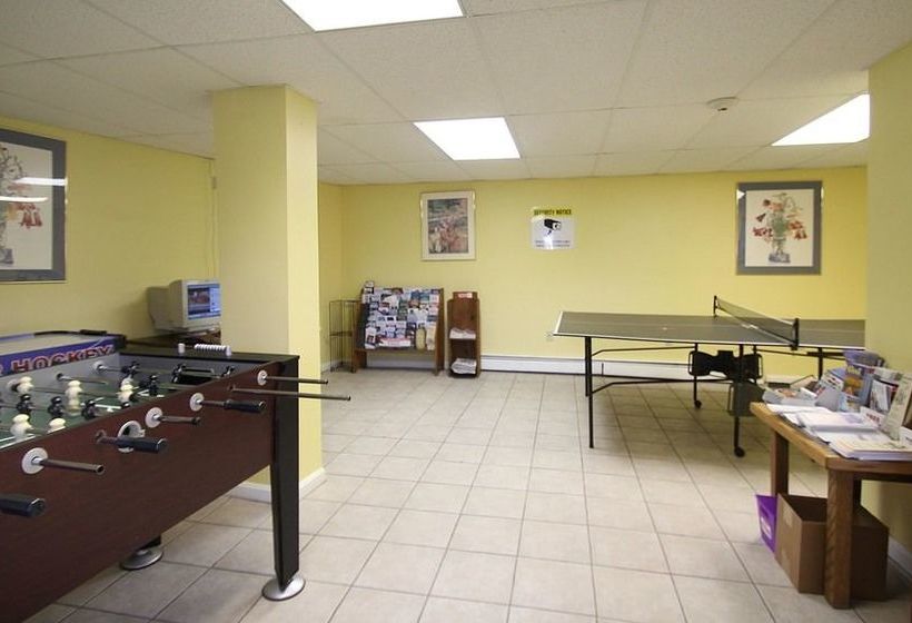 Colonial Acres Resort