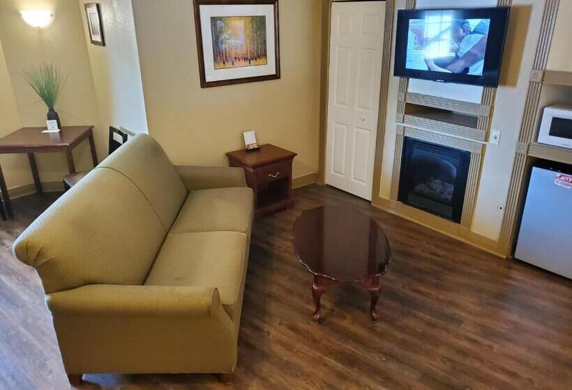 Colonial House Motel