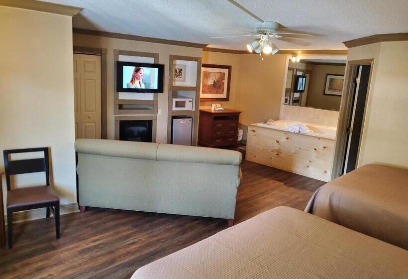 Colonial House Motel