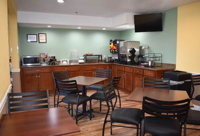 בית מלון כפרי Americas Best Value Inn Manteca