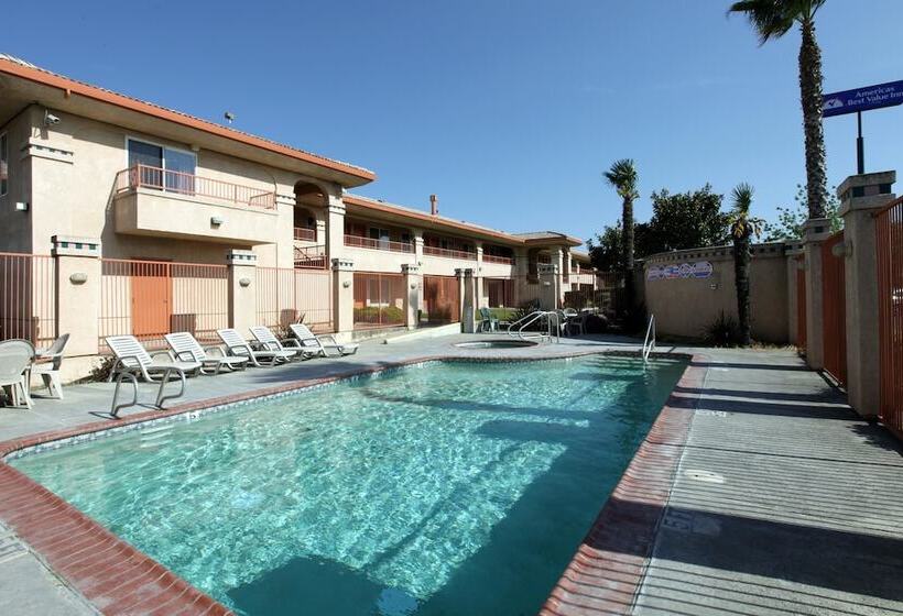 בית מלון כפרי Americas Best Value Inn Manteca