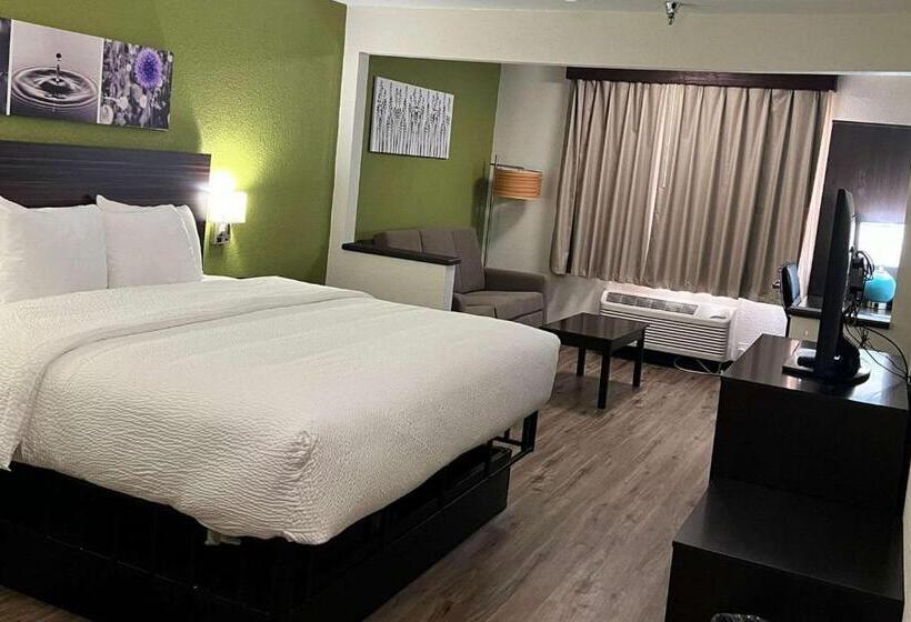 هتل Sleep Inn & Suites Salina I 135