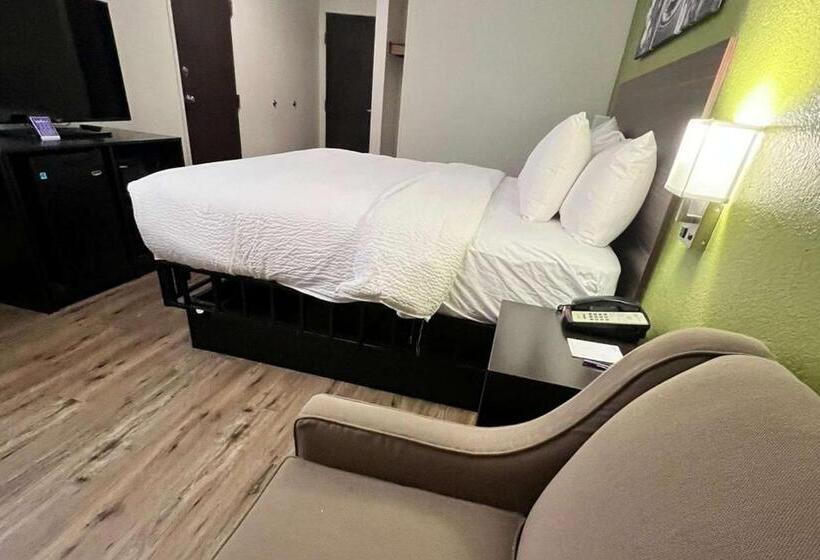 هتل Sleep Inn & Suites Salina I 135