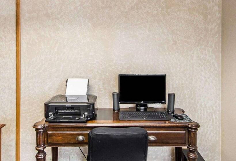 فندق Baymont By Wyndham Blackwell I35