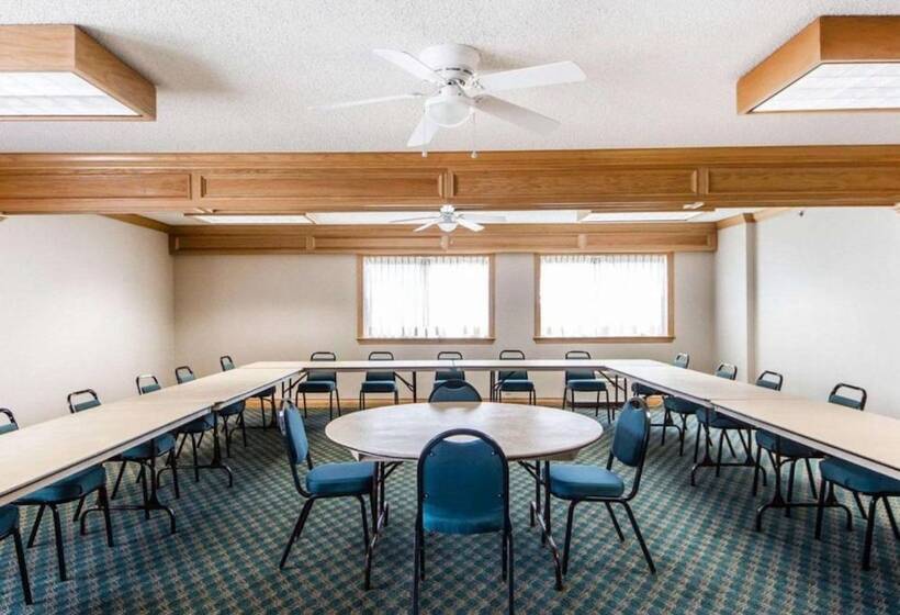 فندق Baymont By Wyndham Blackwell I35