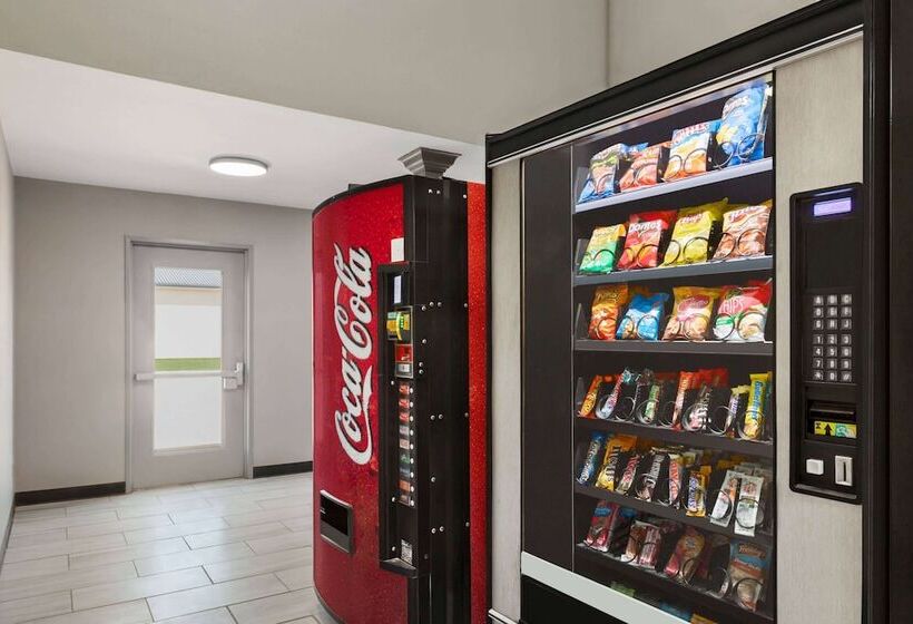 فندق Baymont By Wyndham Blackwell I35