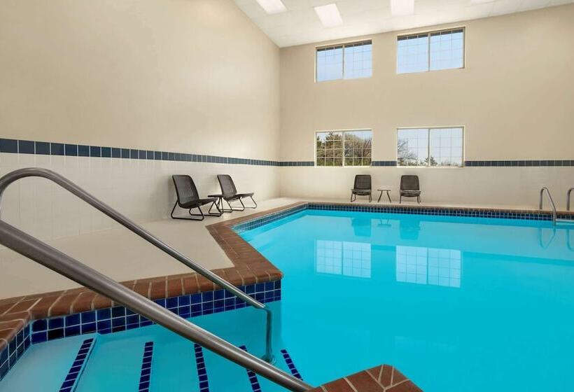 فندق Baymont By Wyndham Blackwell I35