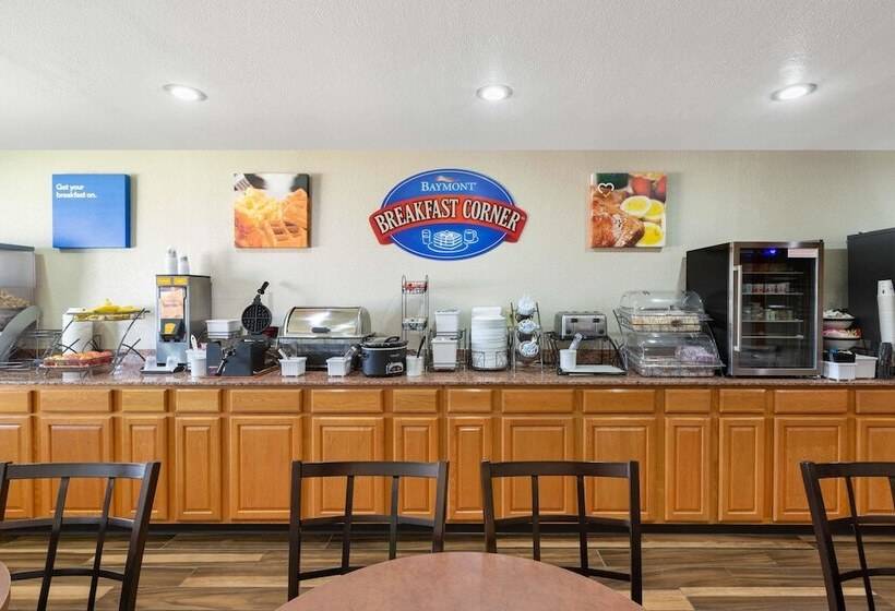 בית מלון כפרי Baymont By Wyndham Fort Dodge