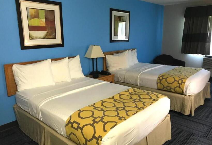 فندق Baymont By Wyndham Marinette