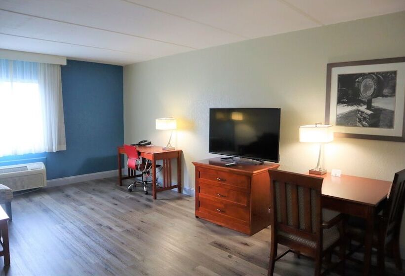 فندق Baymont By Wyndham Norcross Atlanta