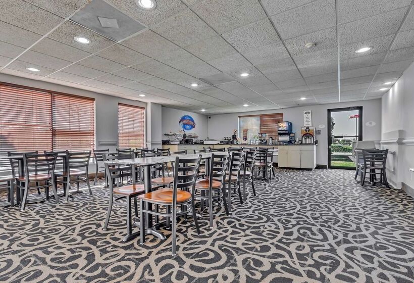 هتل Baymont By Wyndham North Myrtle Beach