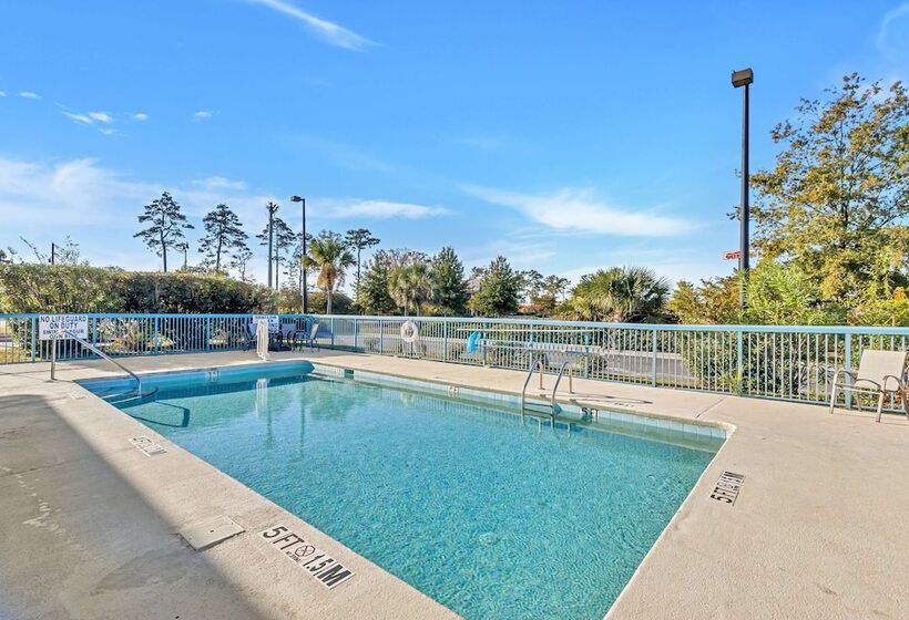 هتل Baymont By Wyndham North Myrtle Beach